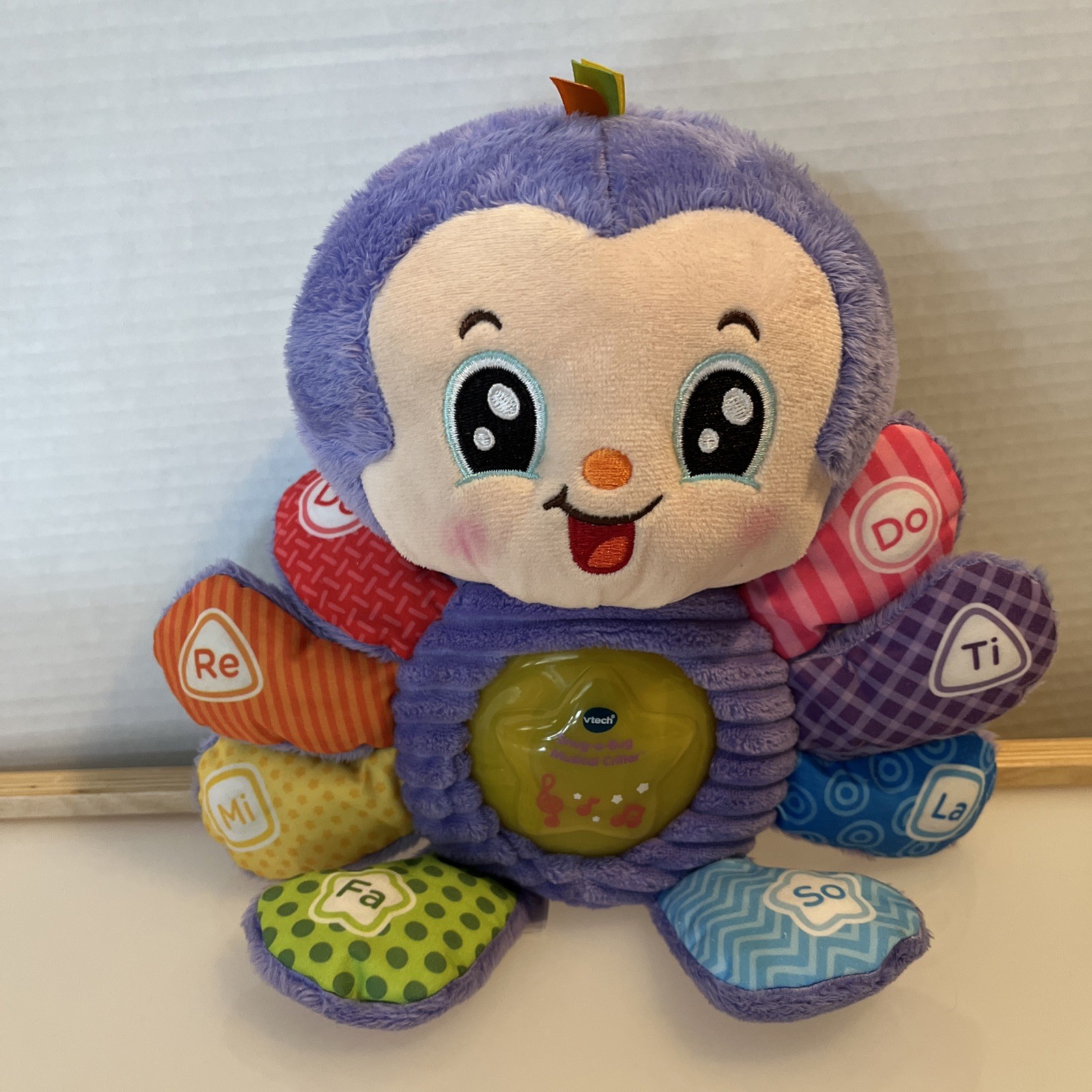 Vtech Snug-a-Bug Musical Critter Soft Baby Toy Sensory Learning Development